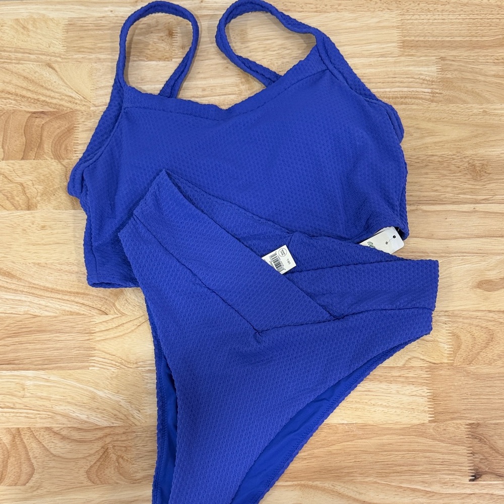 Aerie Scoop and High Cut Cheeky Bottom NWT